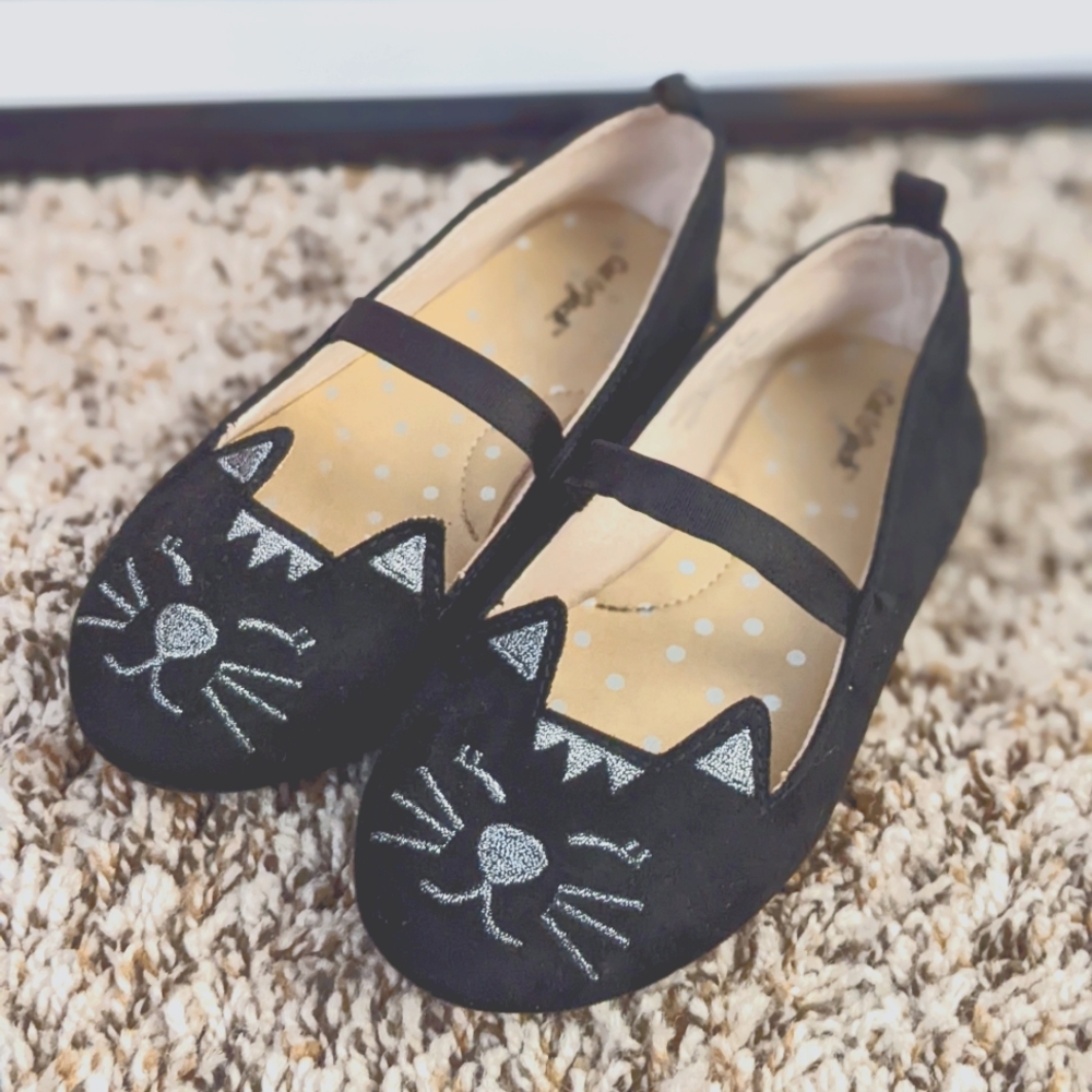 Girls kitty shoes